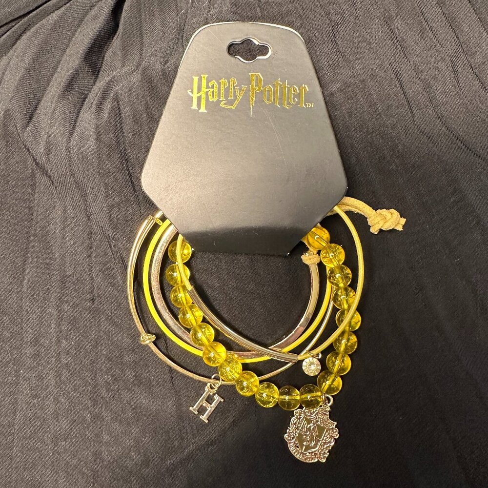 Harry Potter Hufflepuff Bracelet stack - NWT